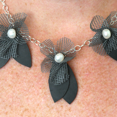 Screen flower necklace - Amy Jewelry
