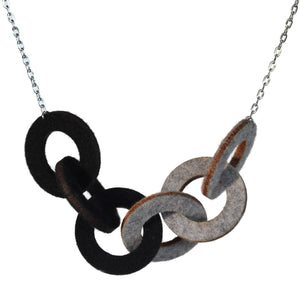 Wool felt small six-ring necklace - Amy Jewelry
