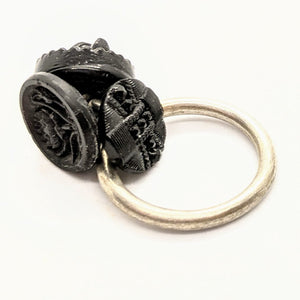 Mourning button ring 4
