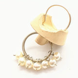 Rubber stopper ring with pearls